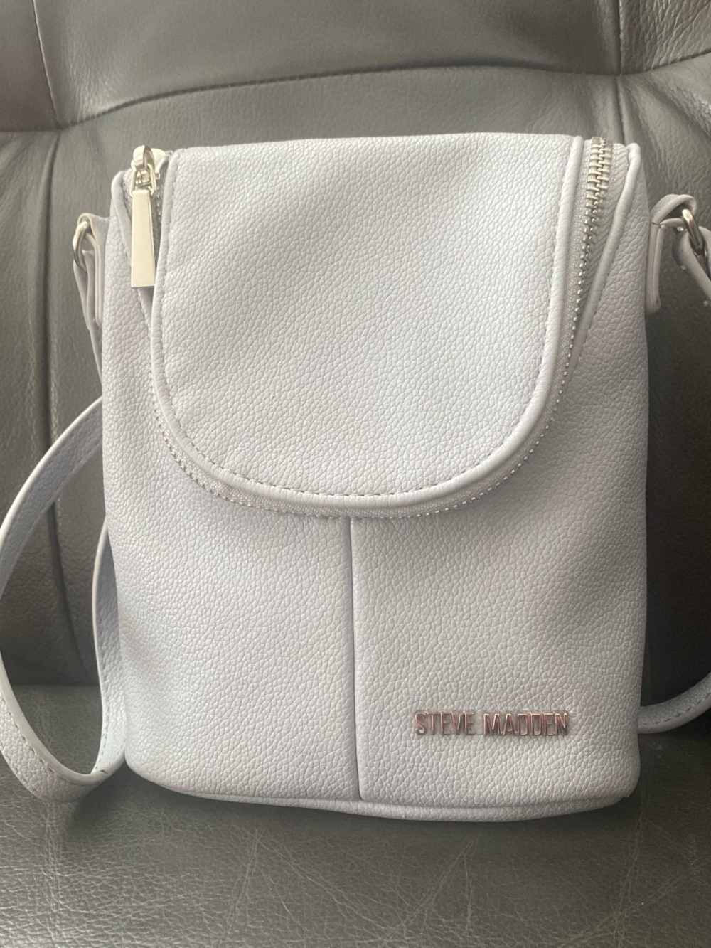 Steve Madden White Pebbled Crossbody Bag
